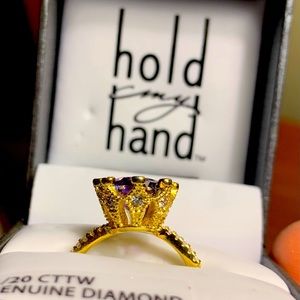 Women’s princess Queen gold ring